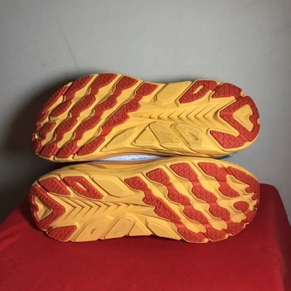 😍HOKA, women’s size 8.5B, great condition, see photos , gorgeous colors - Picture 7 of 9